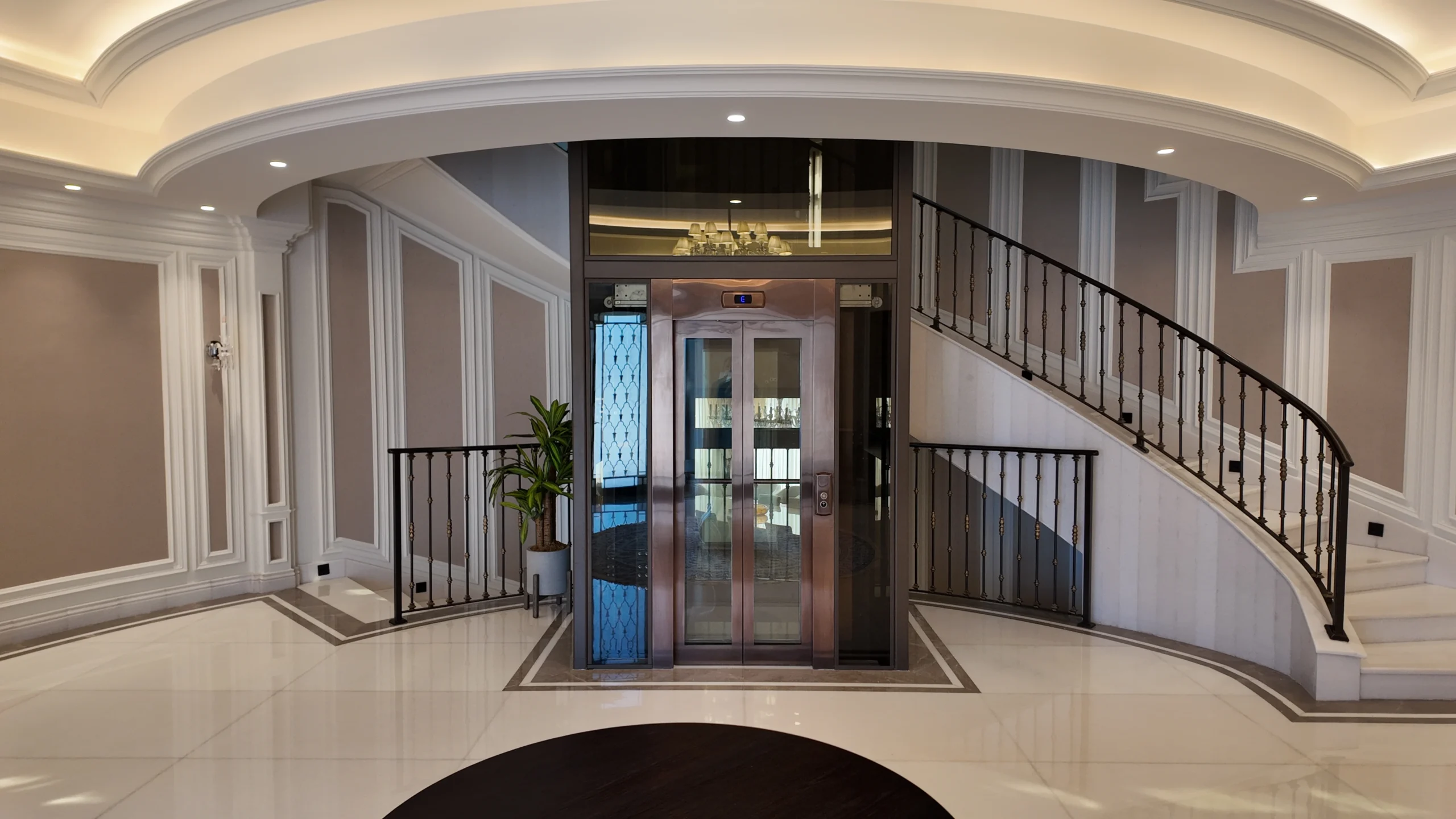 Villa Elevator